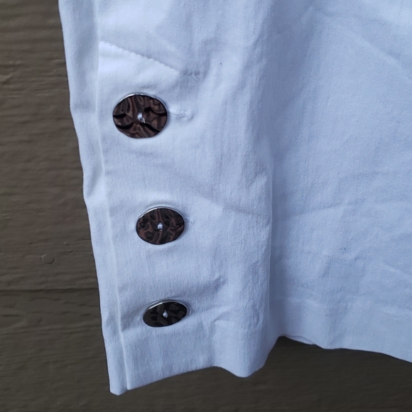 JM Collection Plus Size Button-Trim Cropped Pants White 0X 10 12 - Picture 8 of 12